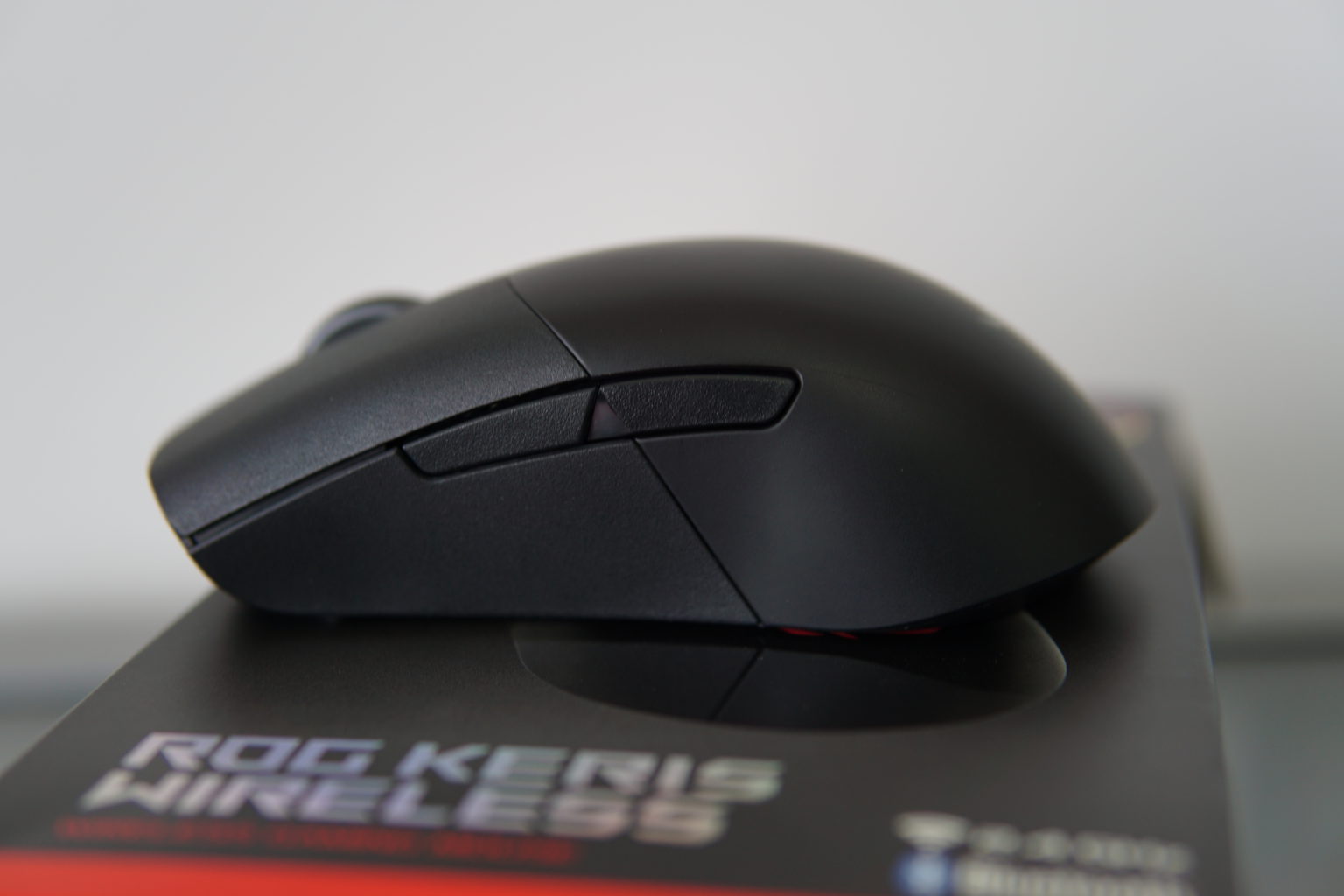 ASUS ROG Keris Wireless Lightweight Gaming Mouse Review - Einfoldtech